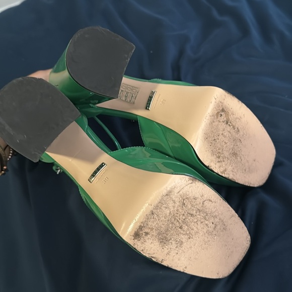 Gucci Emerald Green Patent Leather Heels - Picture 4 of 4